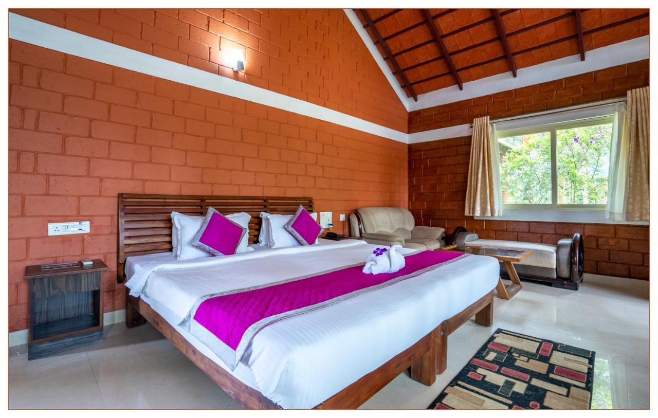 Coffee Grove Resort Chikmagalūr Extérieur photo
