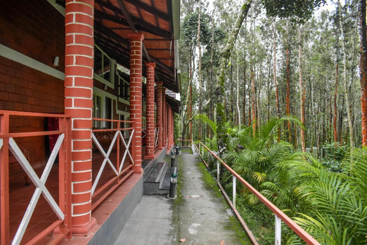 Coffee Grove Resort Chikmagalūr Extérieur photo