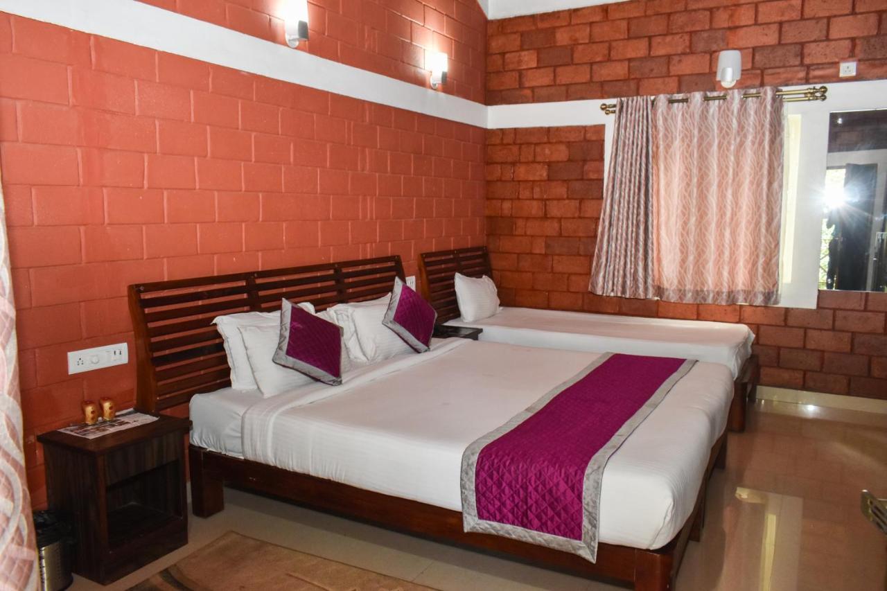 Coffee Grove Resort Chikmagalūr Extérieur photo