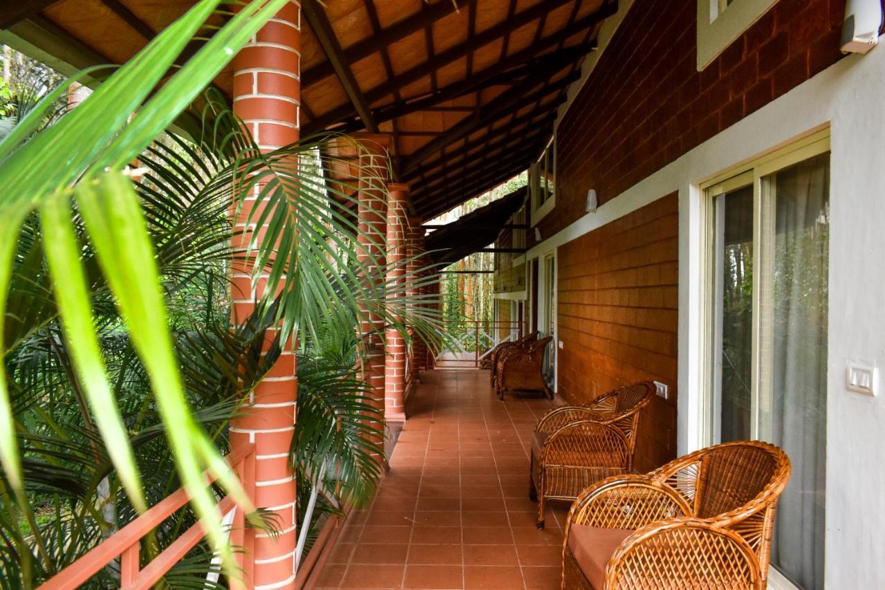 Coffee Grove Resort Chikmagalūr Extérieur photo