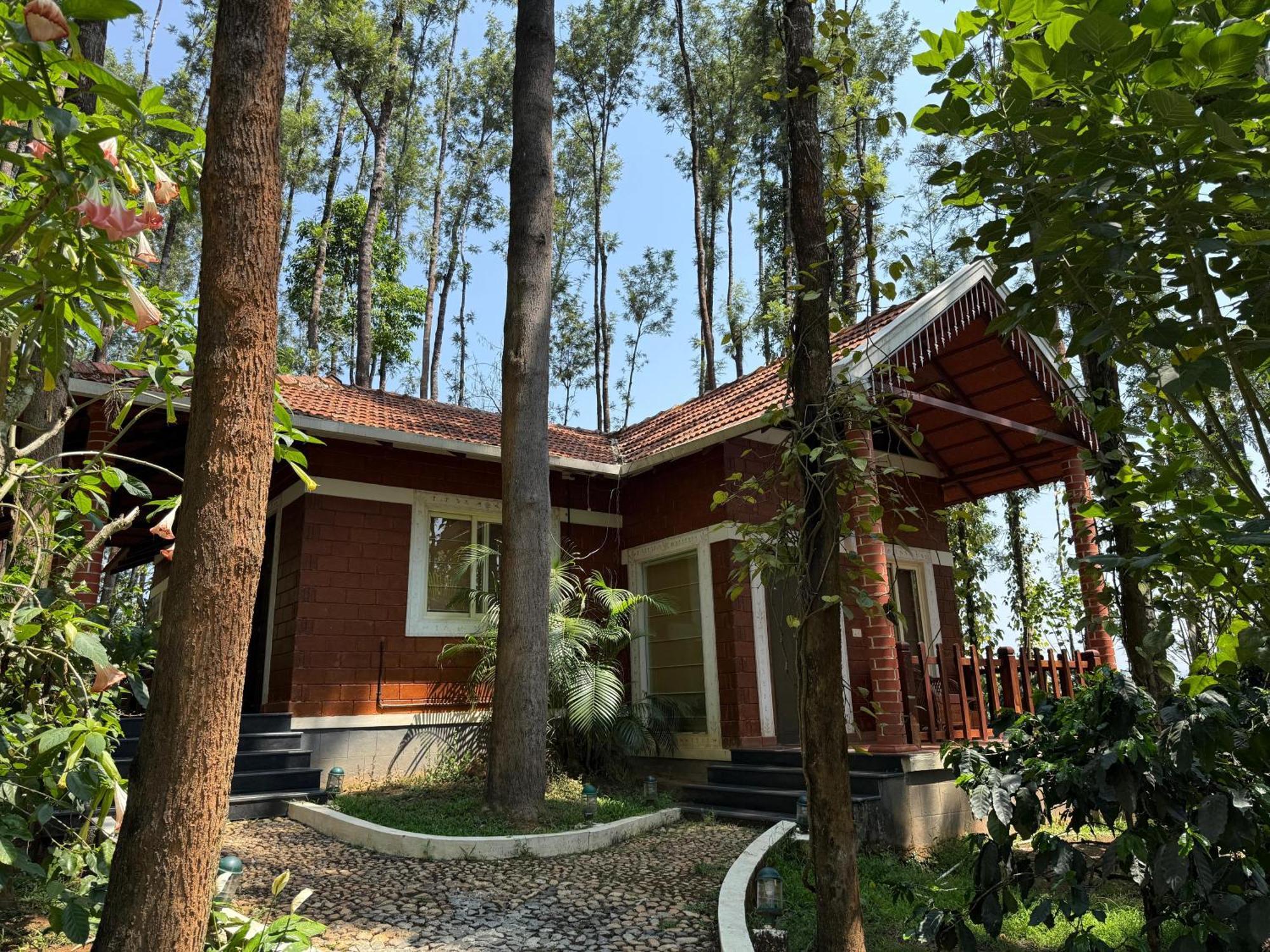 Coffee Grove Resort Chikmagalūr Extérieur photo