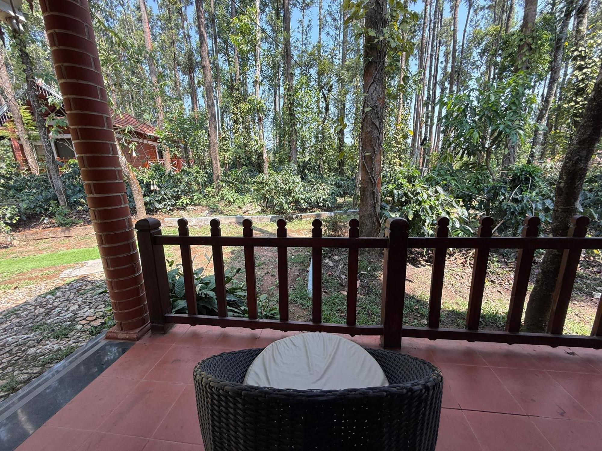 Coffee Grove Resort Chikmagalūr Extérieur photo