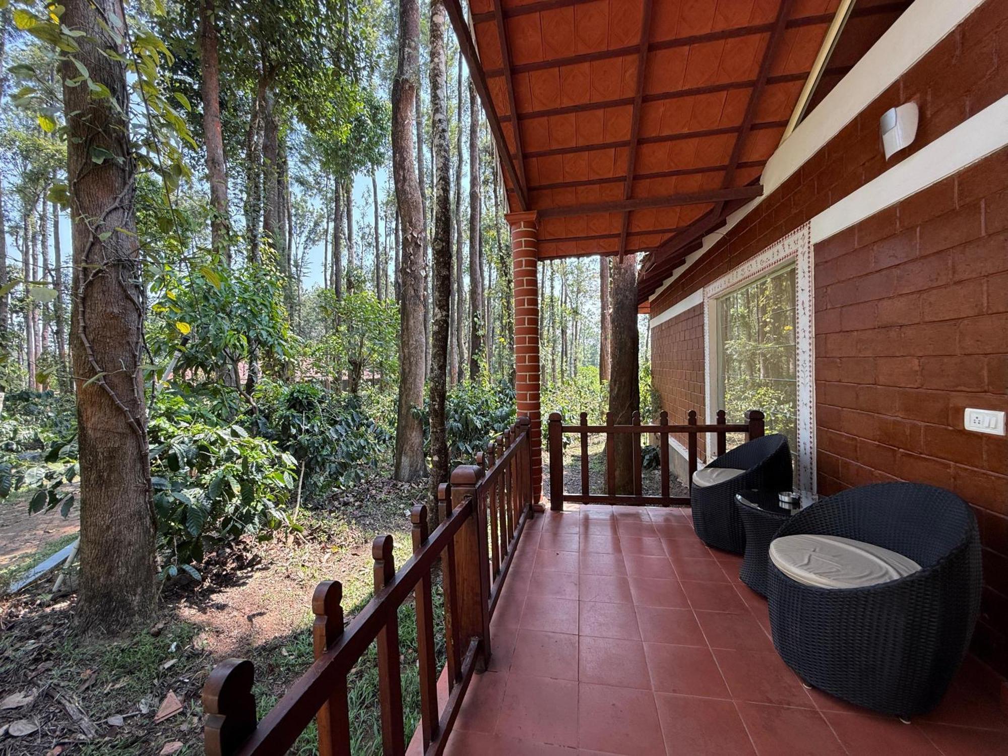 Coffee Grove Resort Chikmagalūr Extérieur photo