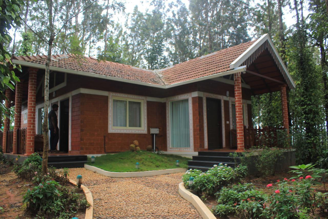 Coffee Grove Resort Chikmagalūr Extérieur photo